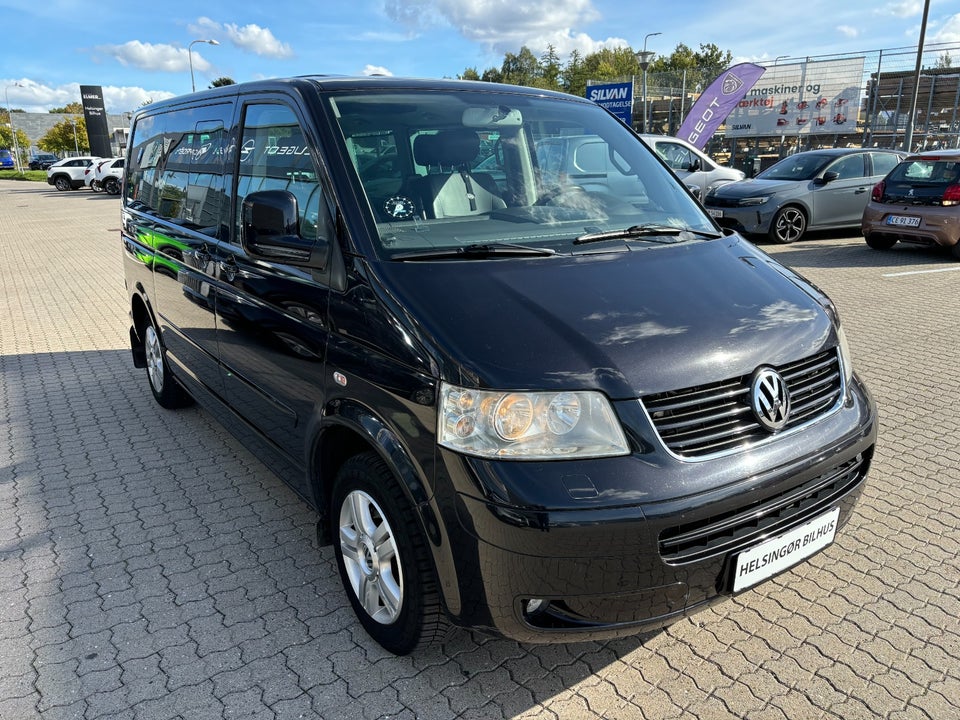 VW Multivan 2,5 TDi 130 Highline aut. 5d