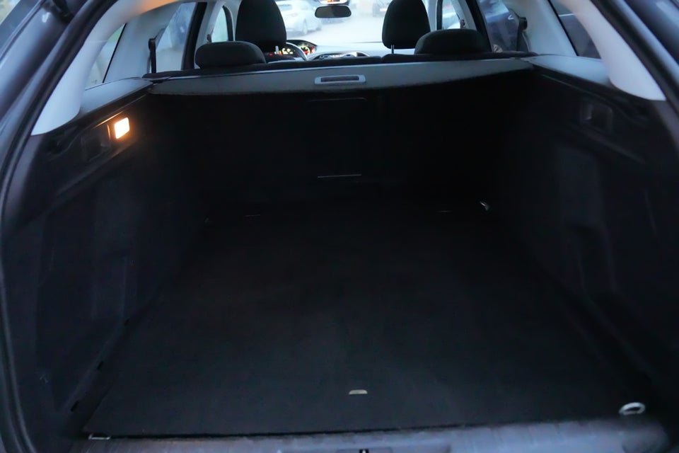 Peugeot 308 1,6 BlueHDi 120 Allure Sky 5d