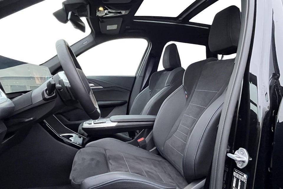 BMW iX1 eDrive20 Fully Charged M-Sport 5d