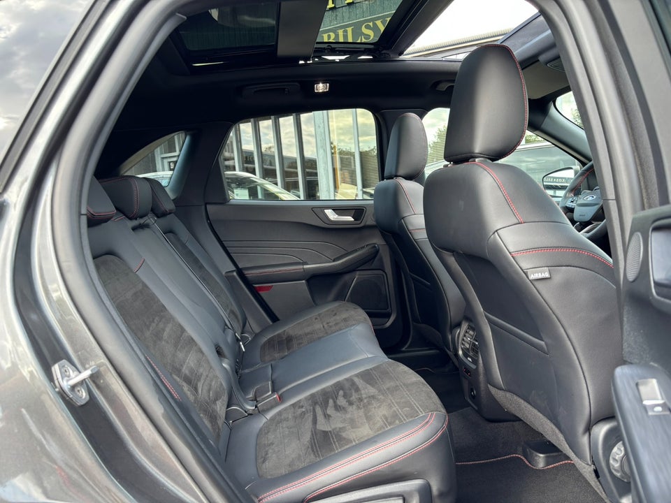 Ford Kuga 2,5 PHEV ST-Line X CVT 5d