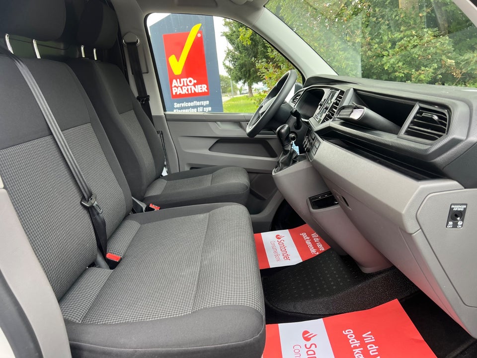 VW Transporter 2,0 TDi 150 Kassevogn DSG kort
