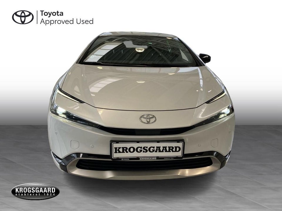 Toyota Prius 2,0 Plug-in Hybrid Elegant 5d