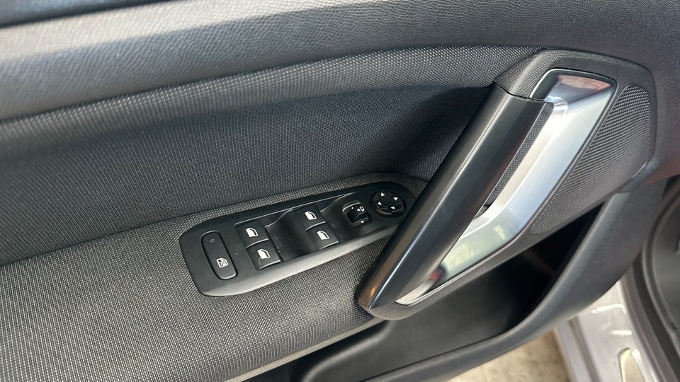 Peugeot 308 1,5 BlueHDi 130 Allure Sky SW 5d