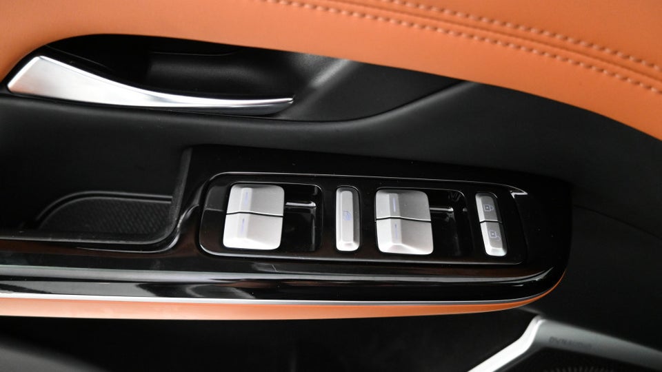 Xpeng G9 Standard Range 5d