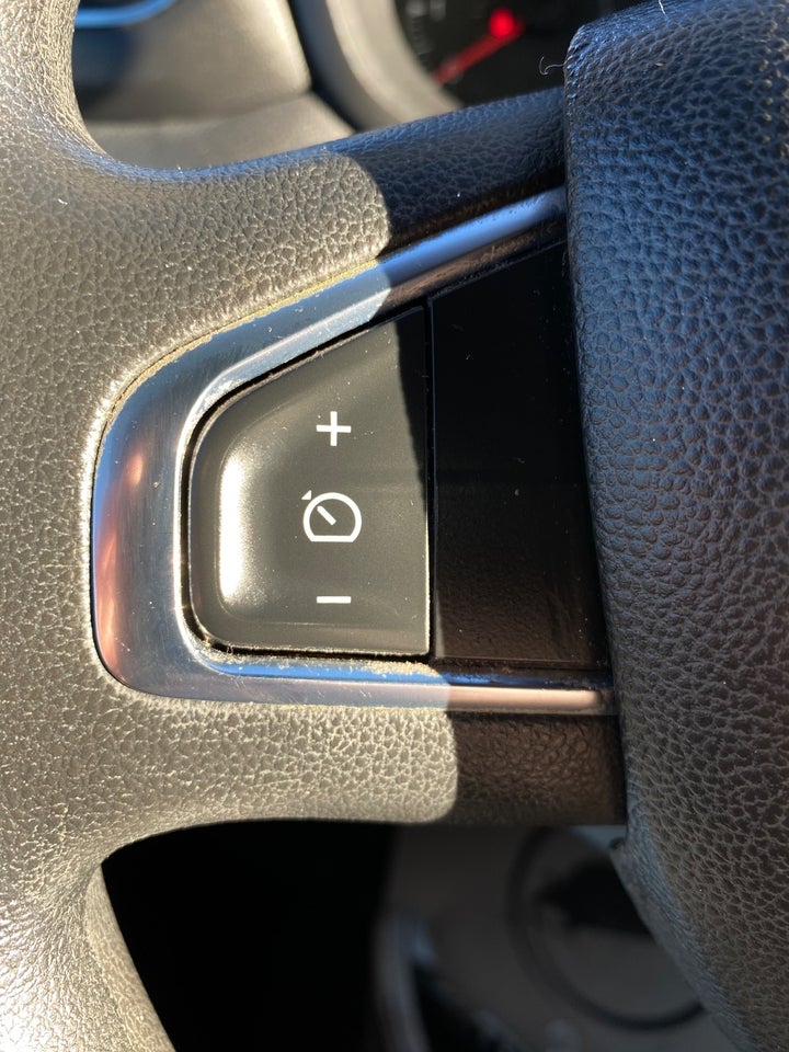 Renault Master IV T33 2,3 dCi 180 L2H2 Kassevogn