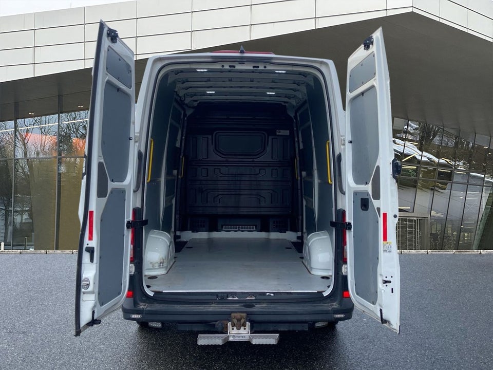 MAN TGE 2,0 3.180 Kassevogn L3H3 aut. FWD