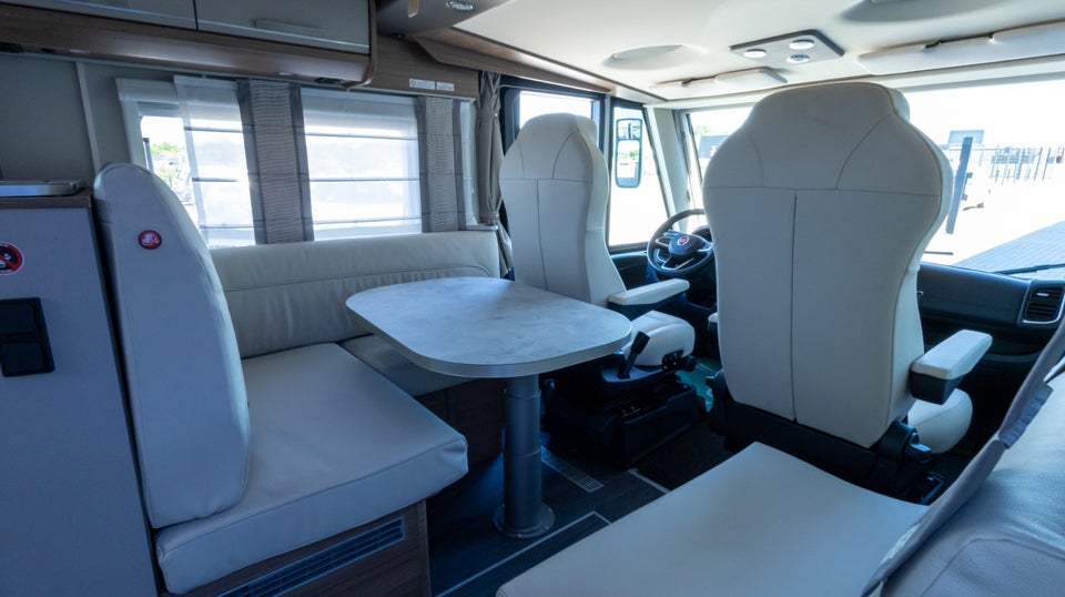 Fiat Knaus 2,2 Live I 700 MEG aut. 3d