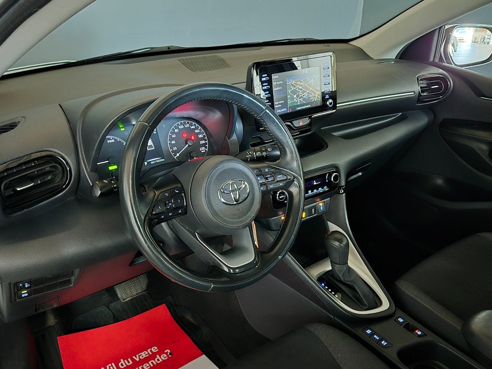 Toyota Yaris 1,5 Hybrid H3 e-CVT 5d