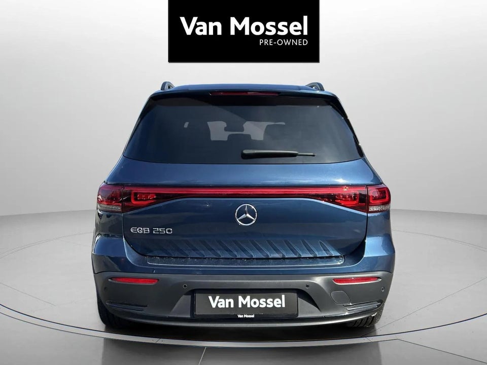 Mercedes EQB250 Progressive 5d