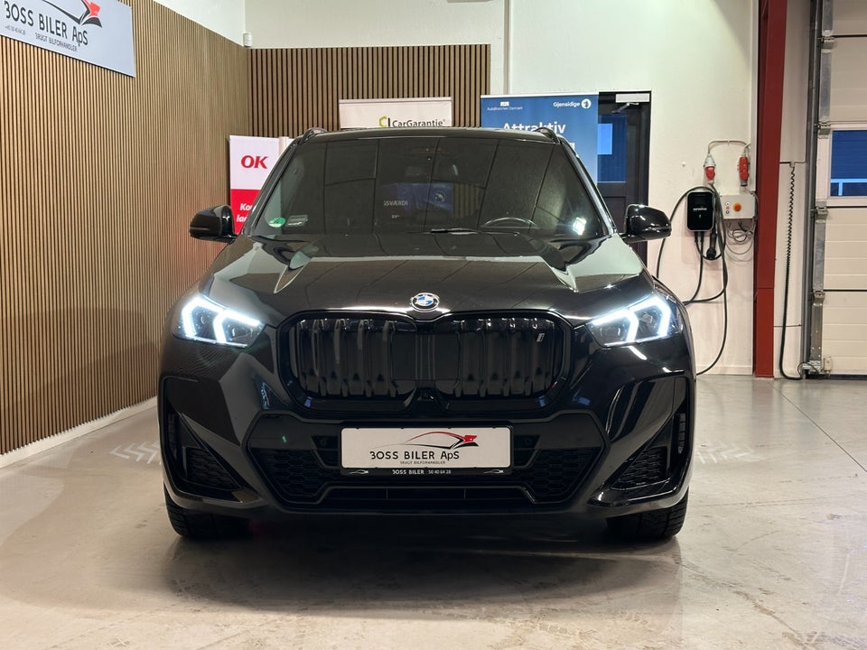 BMW iX1 xDrive30 Fully Charged M-Sport 5d