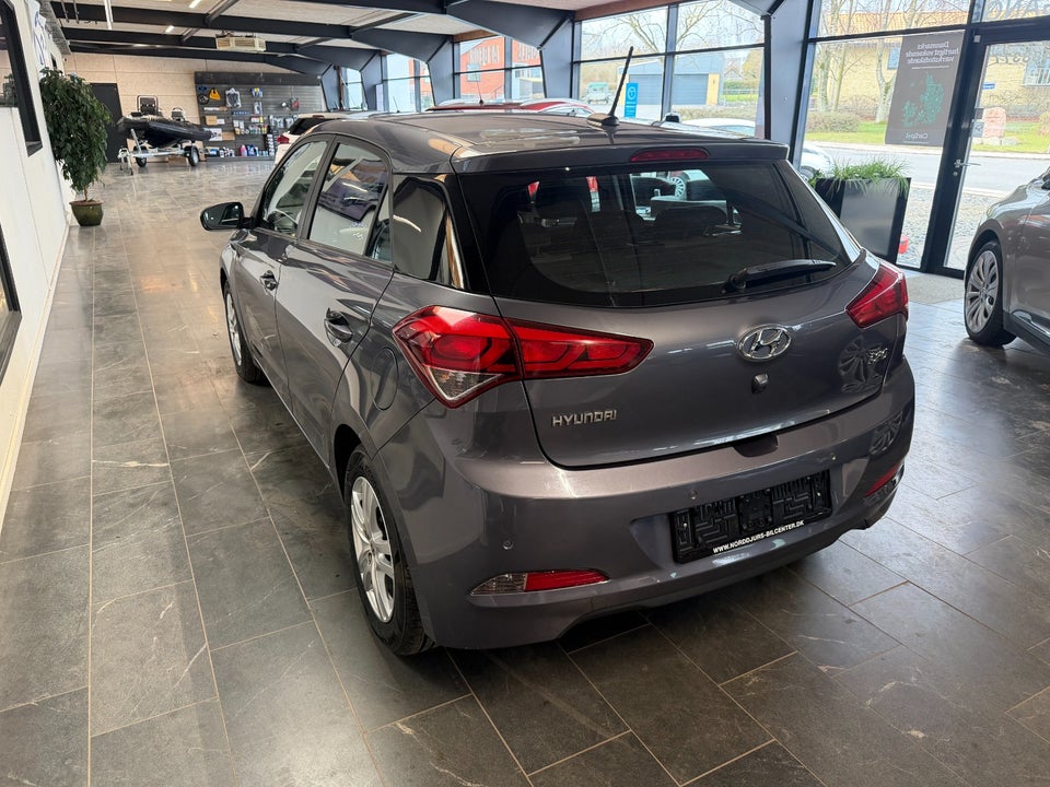 Hyundai i20 1,25 Vision 5d