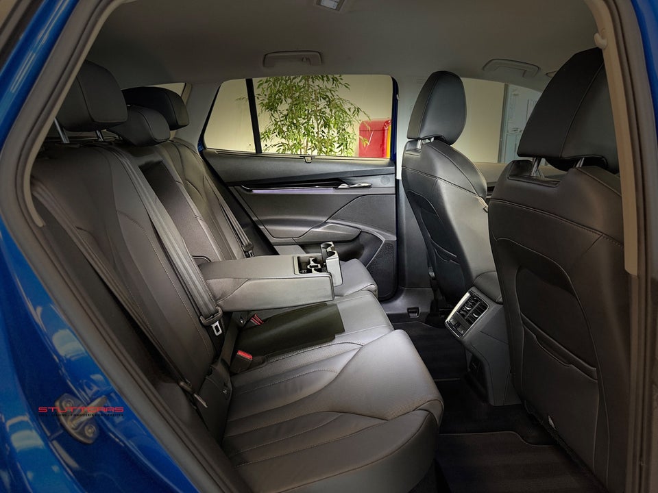 Skoda Enyaq 80 iV Suite 5d