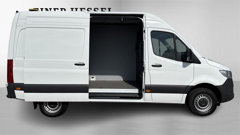 Mercedes Sprinter 317 2,0 CDi A2 Kassevogn PRO aut. RWD