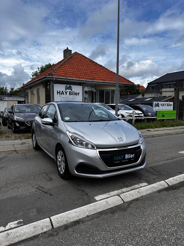 Peugeot 208 1,6 BlueHDi 100 Allure Sky 5d