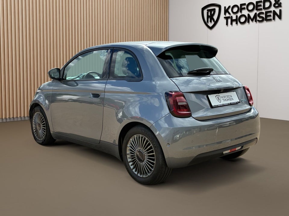 Fiat 500e 42 Icon 3d