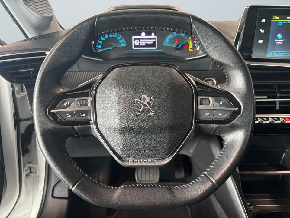 Peugeot e-208 50 Active 5d