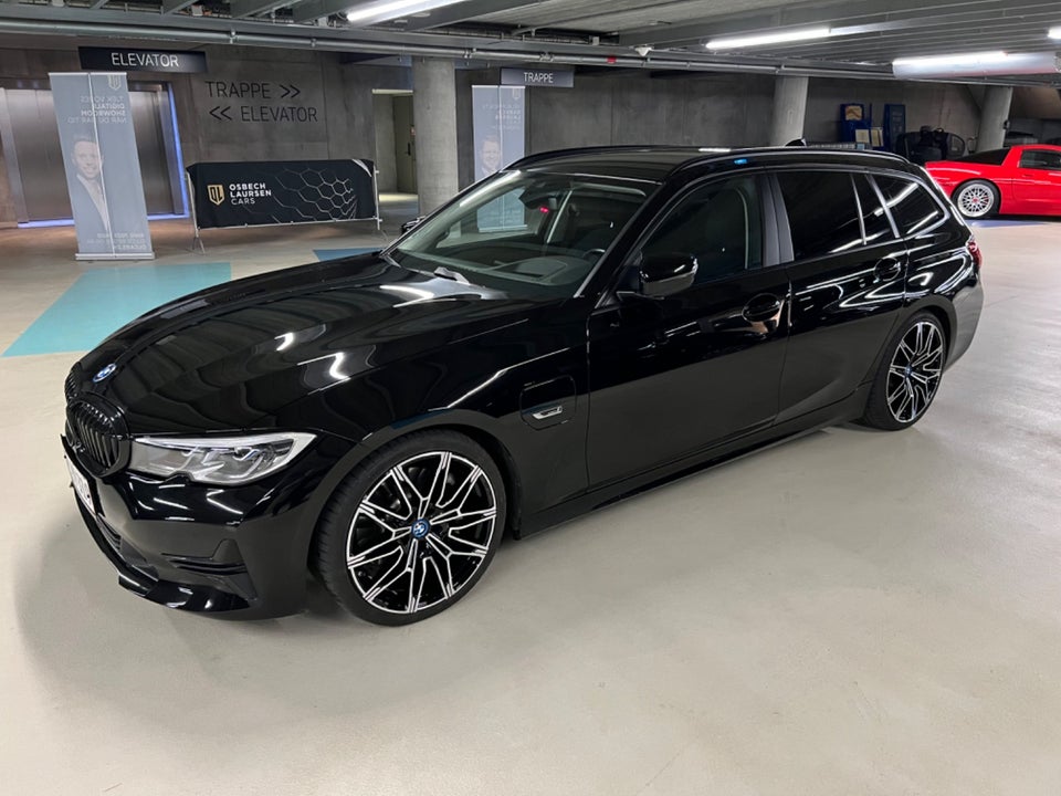 BMW 330e 2,0 Touring xDrive aut. 5d