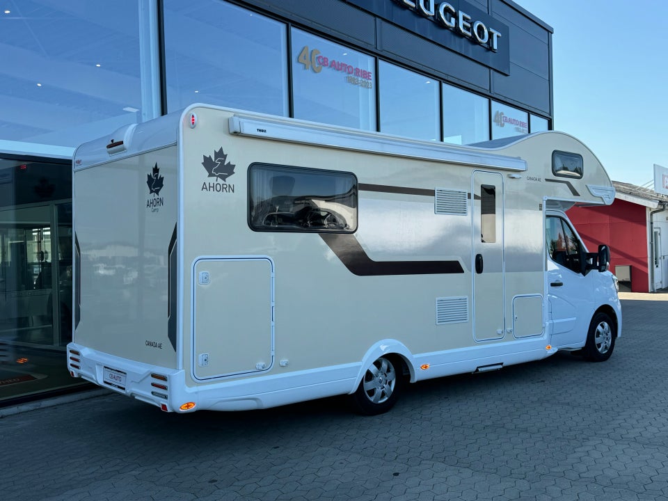 Ahorn Camp AE 2,3 dCi 145 Renault Master 3d