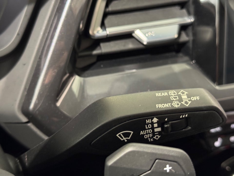 Audi Q4 e-tron 40 S-line 5d