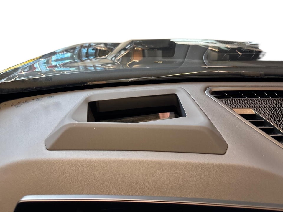 BMW iX1 eDrive20 X-Line 5d