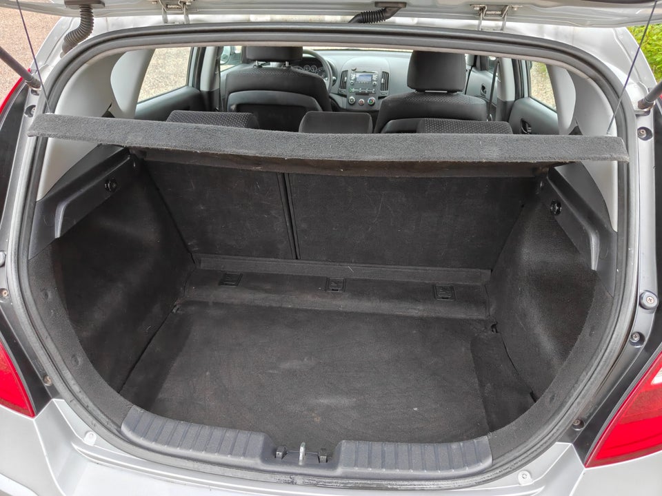 Hyundai i30 1,4 CVVT Classic Cool 5d
