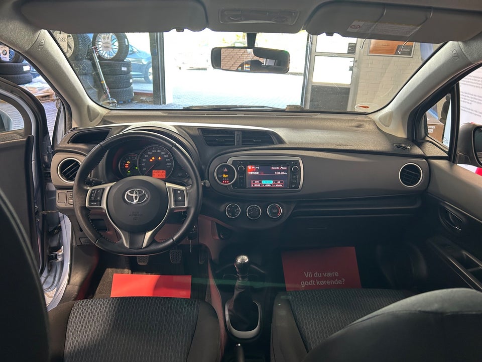 Toyota Yaris 1,3 VVT-i T1 5d