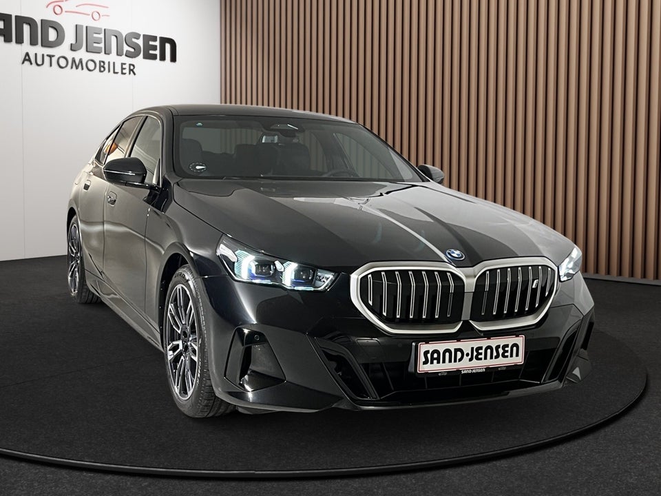 BMW i5 eDrive40 M-Sport 4d