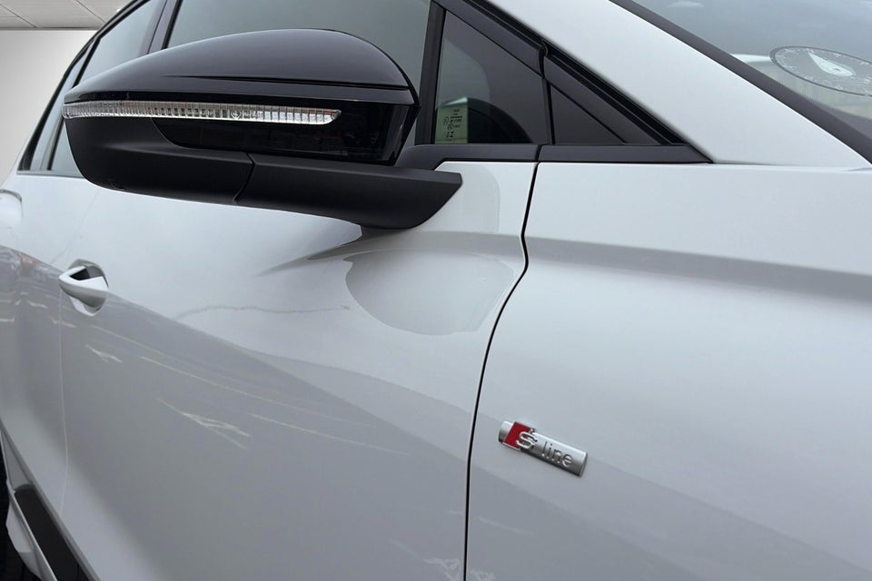 Audi Q4 e-tron performance 5d