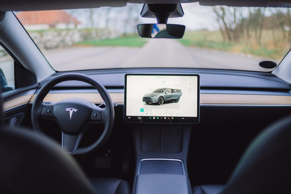 Tesla Model Y Long Range AWD 5d