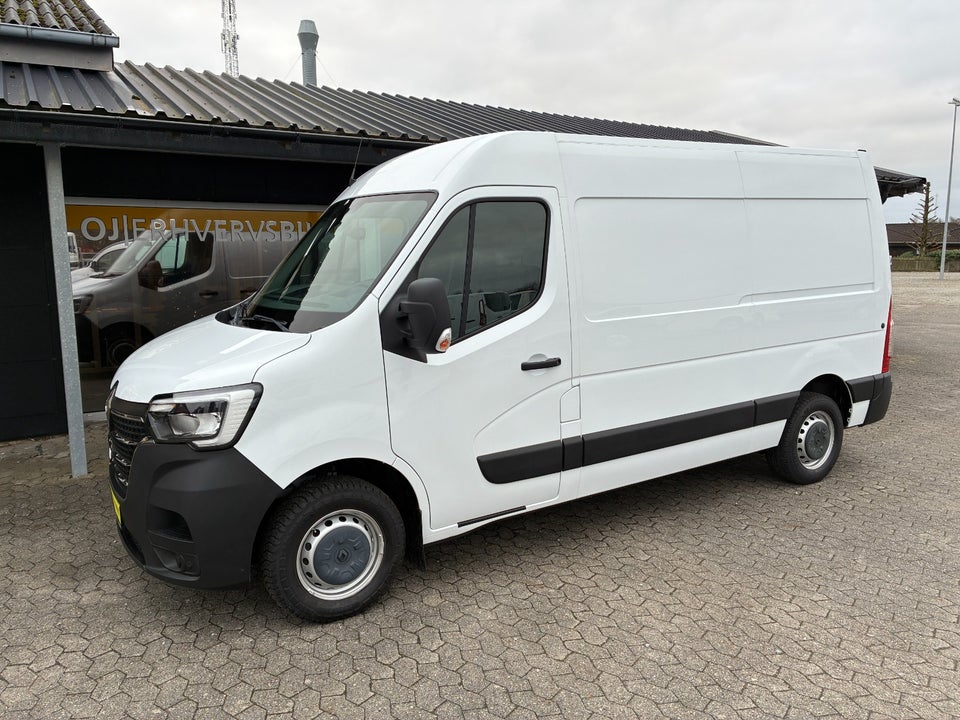 Renault Master IV T33 2,3 dCi 135 L2H2 Kassevogn