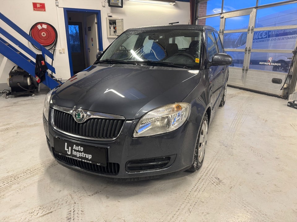 Skoda Fabia 1,4 16V Ambiente 5d