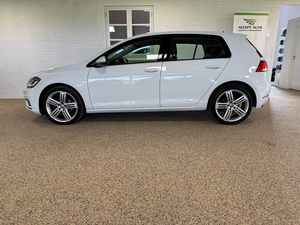 VW Golf VII 1,6 TDi 115 Comfortline 5d