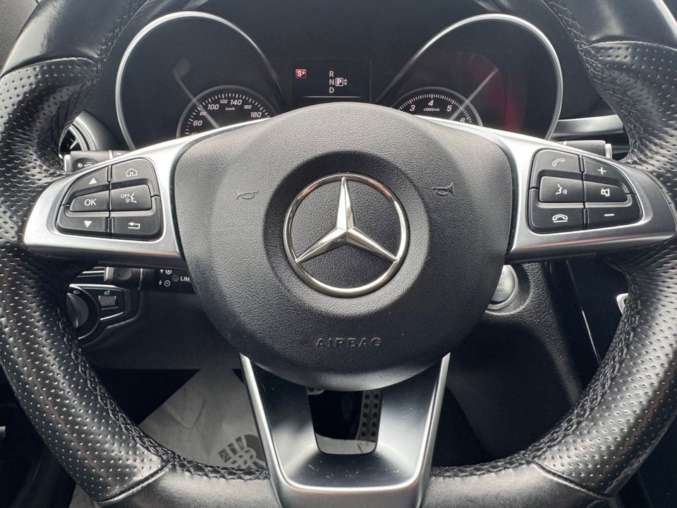 Mercedes C400 3,0 AMG Line stc. aut. 4Matic 5d