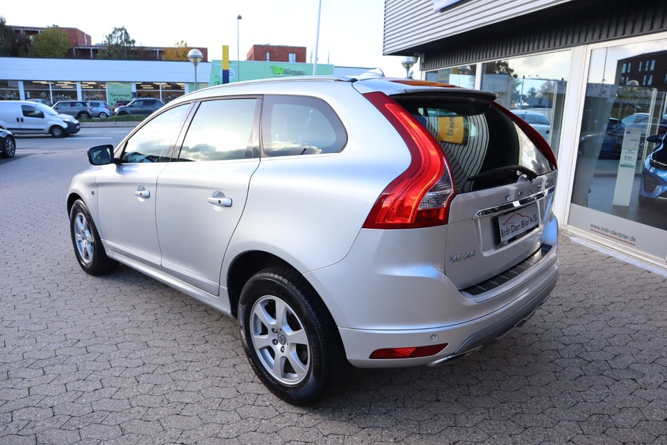 Volvo XC60 2,0 D4 181 Ocean Race aut. 5d