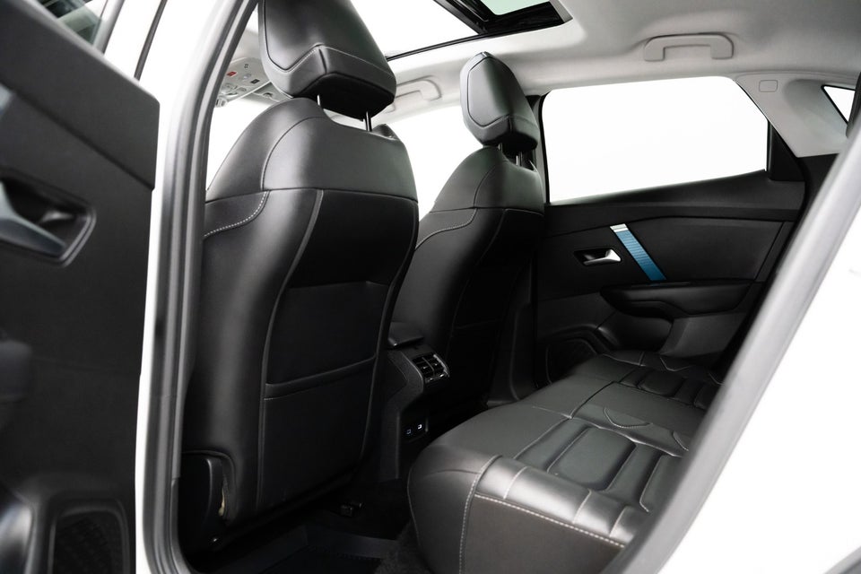 Citroën ë-C4 X 50 Shine 4d