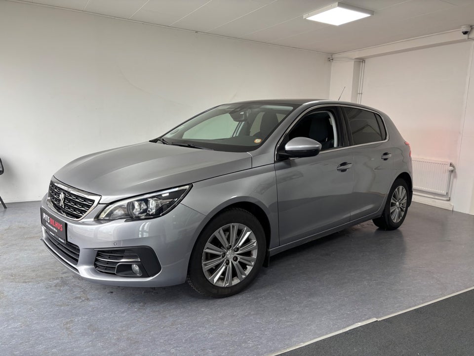 Peugeot 308 1,6 BlueHDi 120 Allure Sky 5d