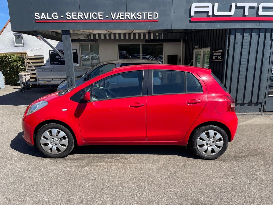 Toyota Yaris 1,3 Luna 5d