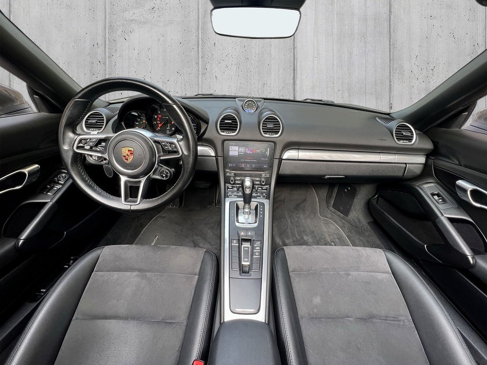 Porsche 718 Boxster 2,0 PDK 2d