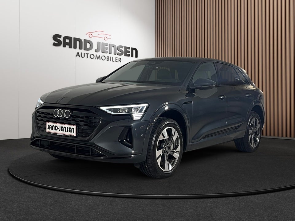 Audi Q8 e-tron 55 Advanced S-line quattro 5d