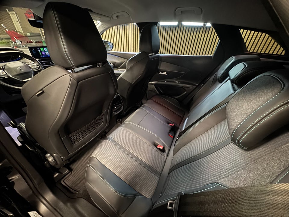 Peugeot 3008 1,6 Hybrid Allure Pack EAT8 5d
