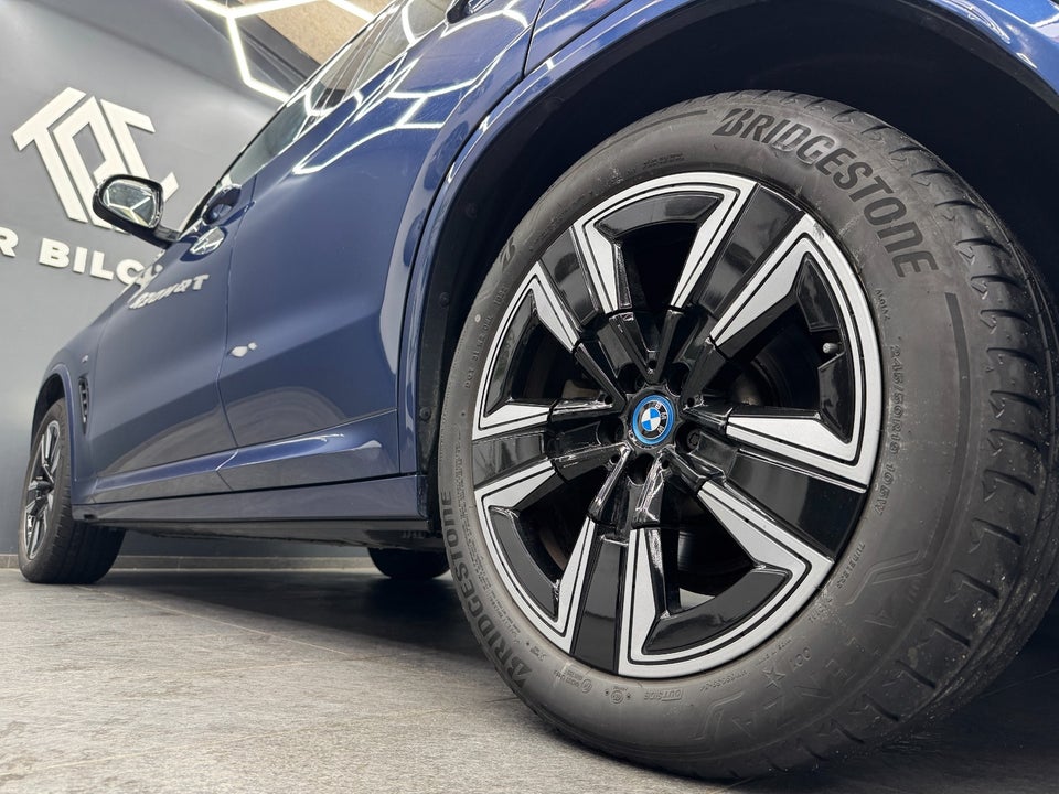 BMW iX3 Charged M-Sport 5d