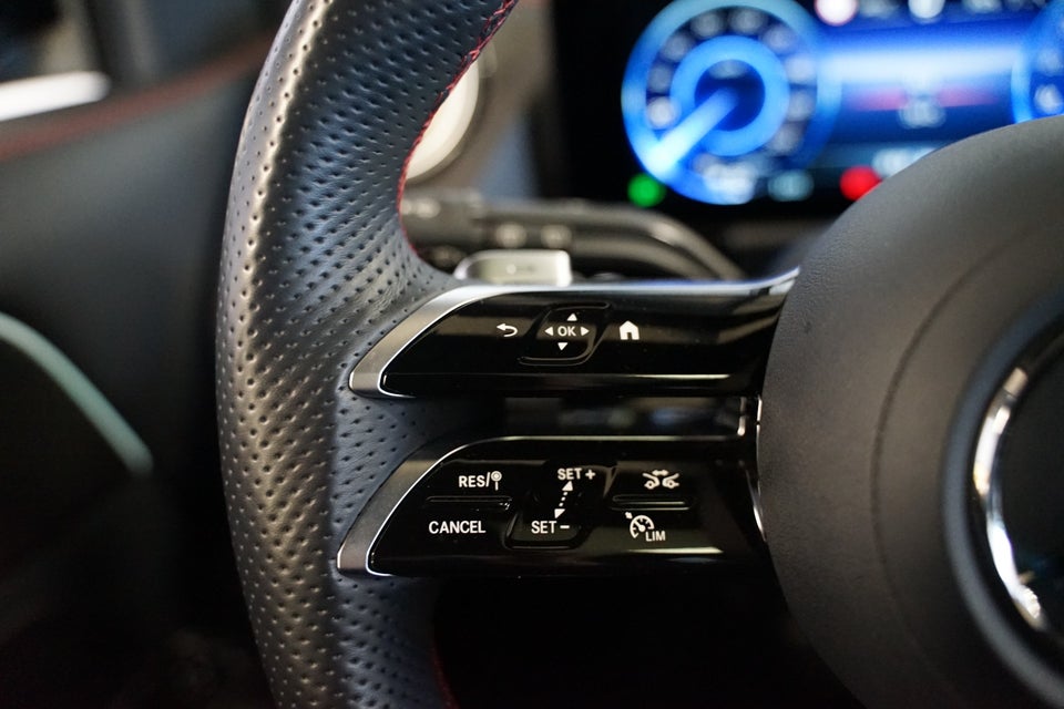 Mercedes EQA350 AMG Premium 4Matic 5d