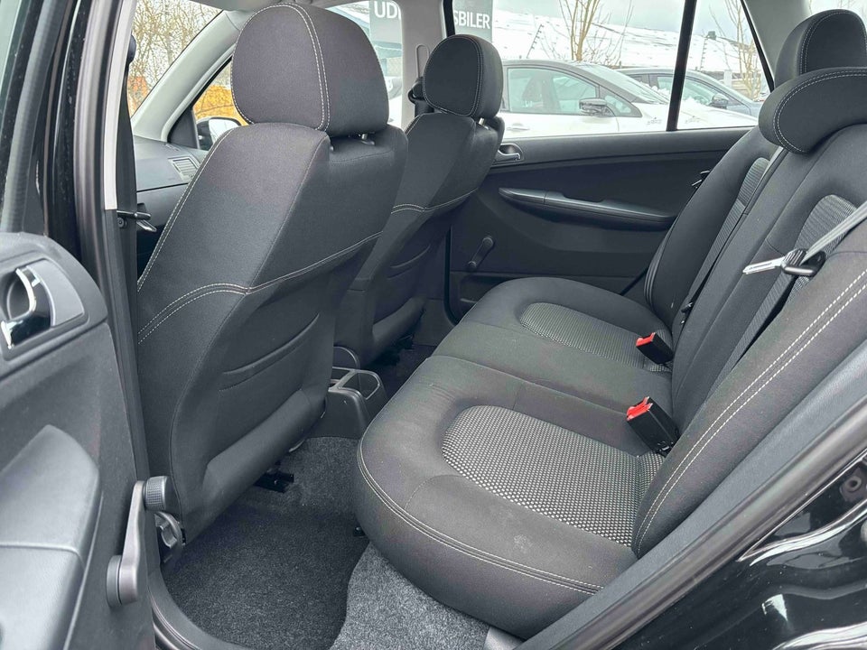 Skoda Fabia 1,4 16V 75 Ambiente Combi 5d