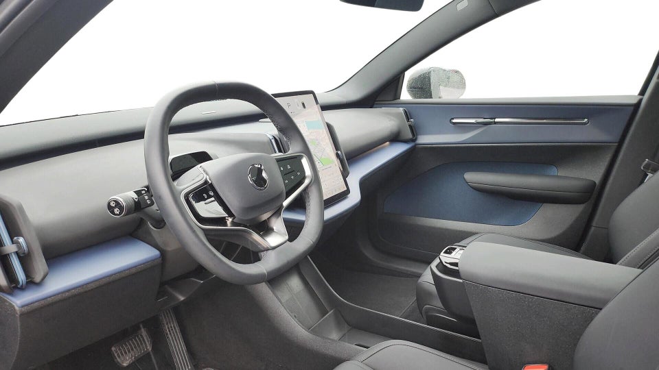 Volvo EX30 Extended Range Plus 5d