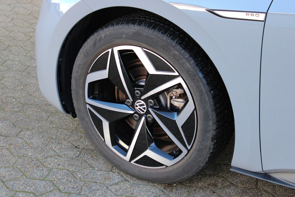 VW ID.3 58 Pro Performance Family 5d