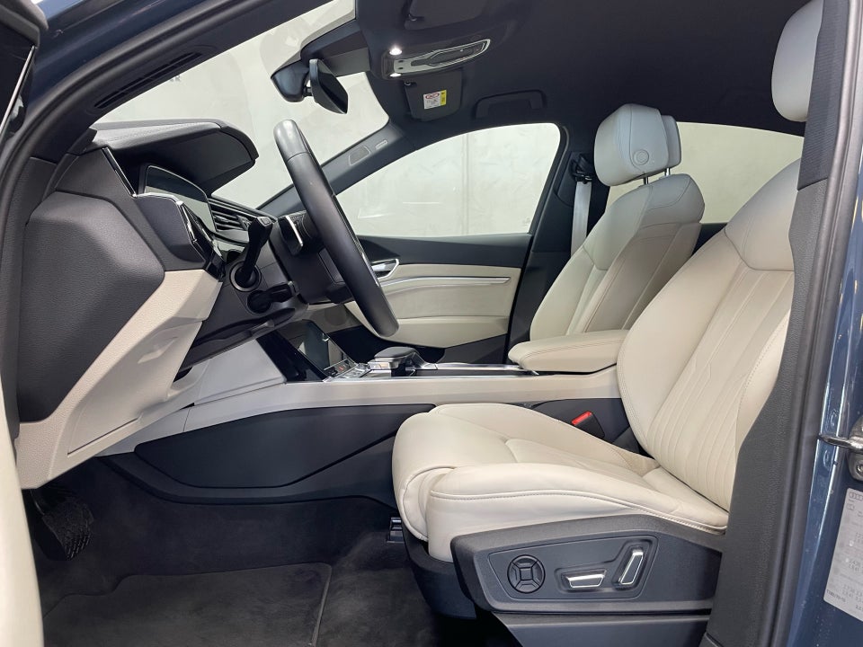 Audi e-tron 55 S-line Sportback quattro 5d
