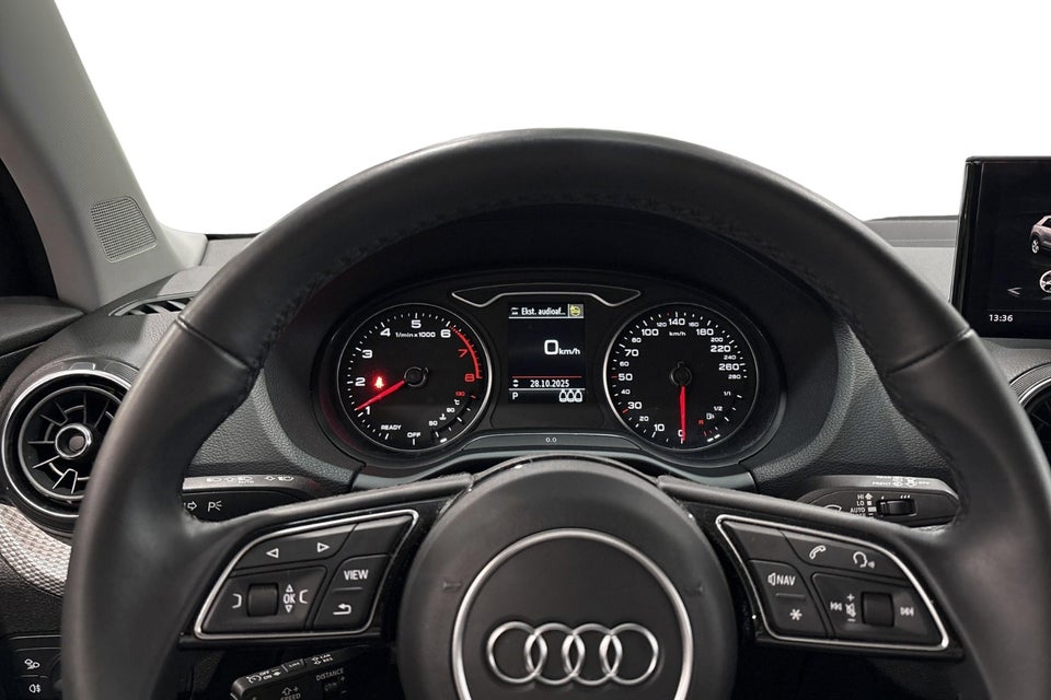 Audi Q2 35 TFSi Prestige S-tr. 5d