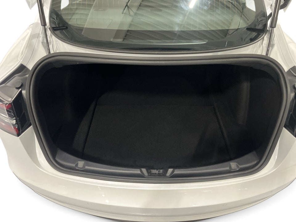 Tesla Model 3 Long Range AWD 4d