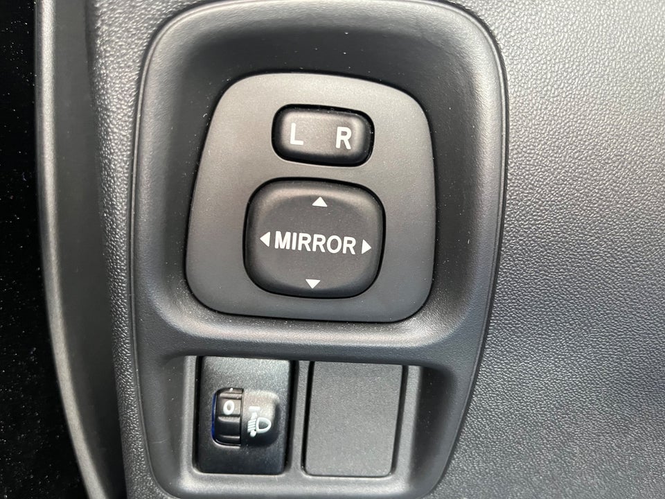 Toyota Aygo 1,0 VVT-i x-press x-shift 5d