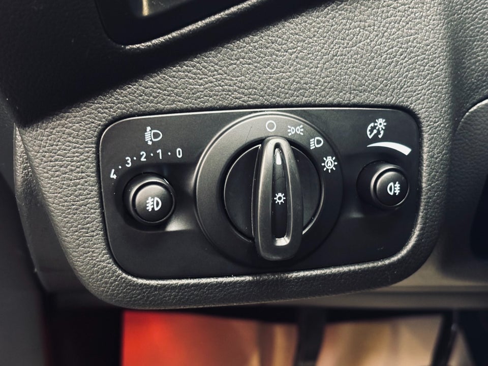 Ford C-MAX 1,0 SCTi 125 Titanium 5d